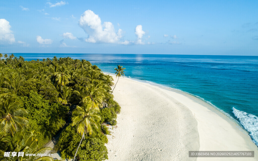 美丽海滨沙滩风光