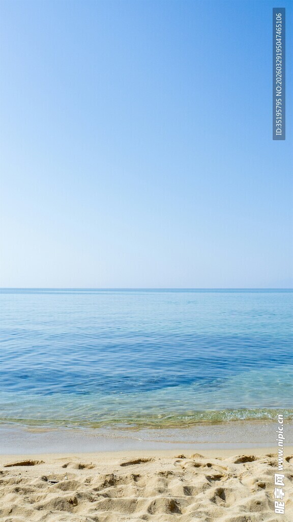 美丽海滩蔚蓝大海