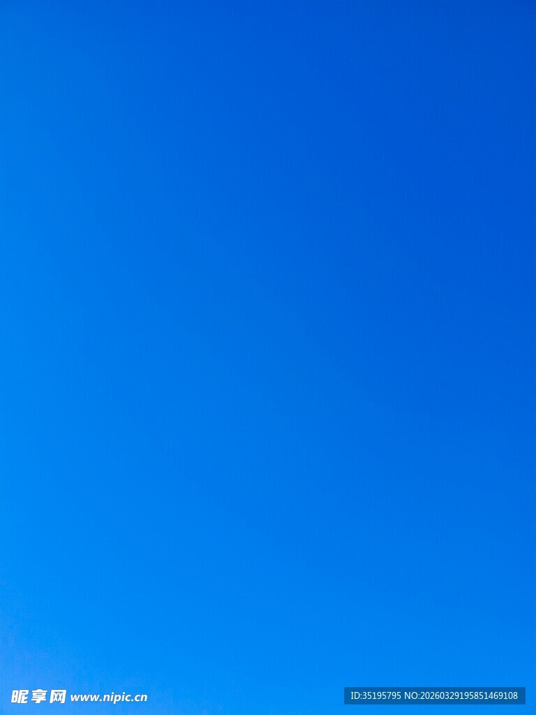 纯净蓝色渐变背景图