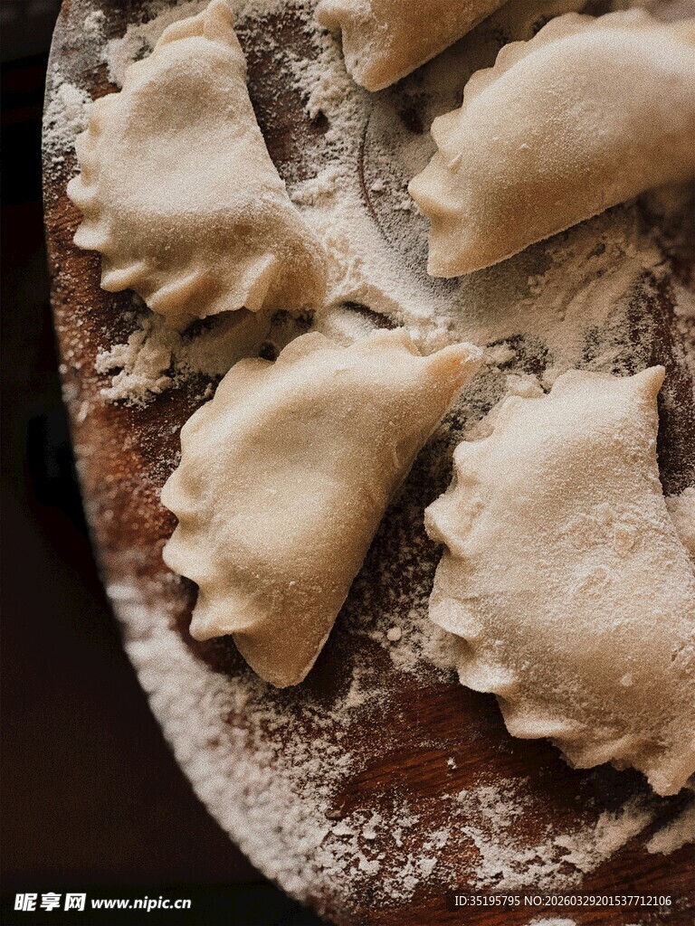 手工制作的美味饺子