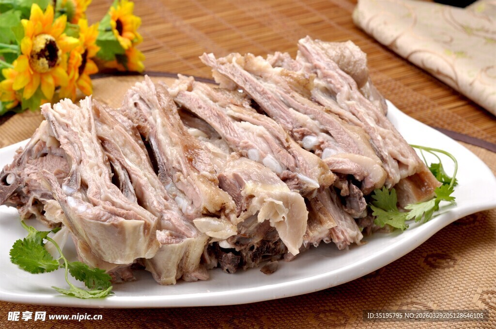 美味手抓羊肉摆盘精致