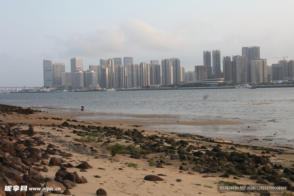 湛江海滨城市风光 近岸远楼景