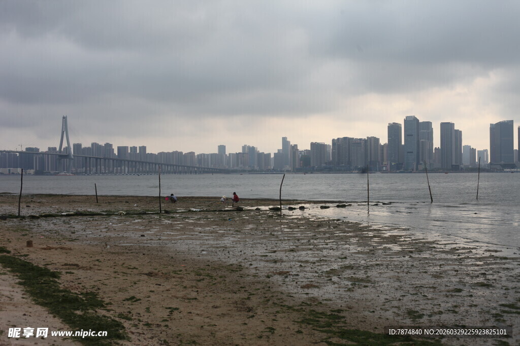 湛江城市滨水景观 阴天景象