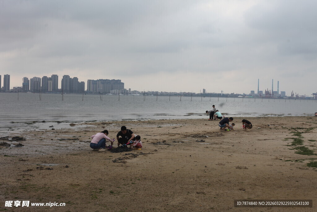 湛江海边休闲场景
