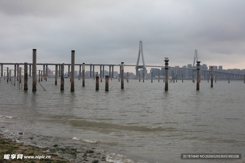 湛江海边栈桥风景