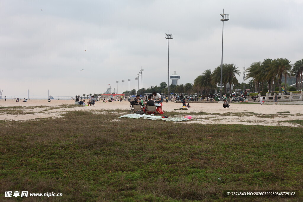 湛江沙滩活动场景