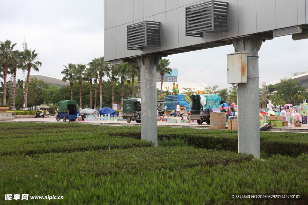 湛江户外人群聚集场景