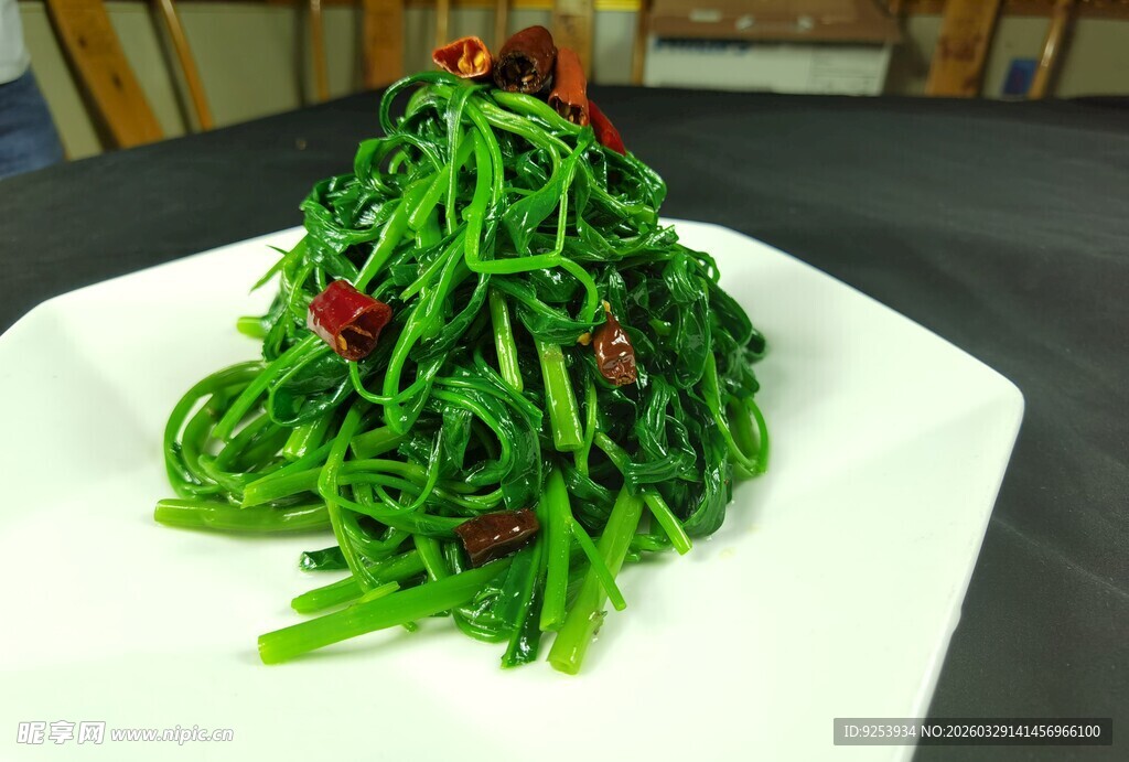 凉拌空心菜