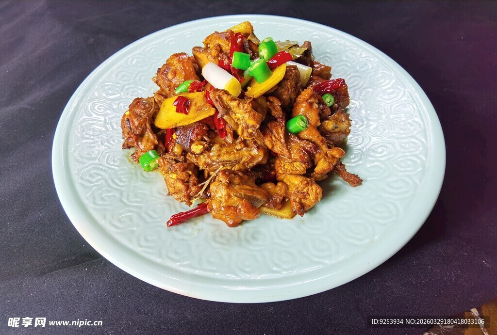 美味香辣炒鸡块