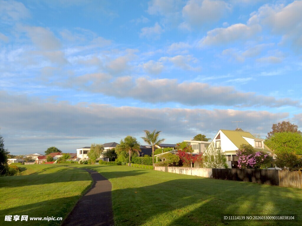 田园风光中的温馨家园