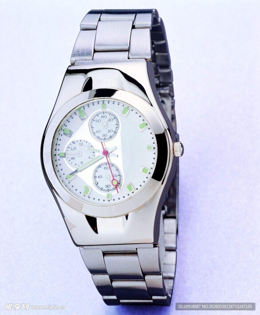 时尚金属腕表展示