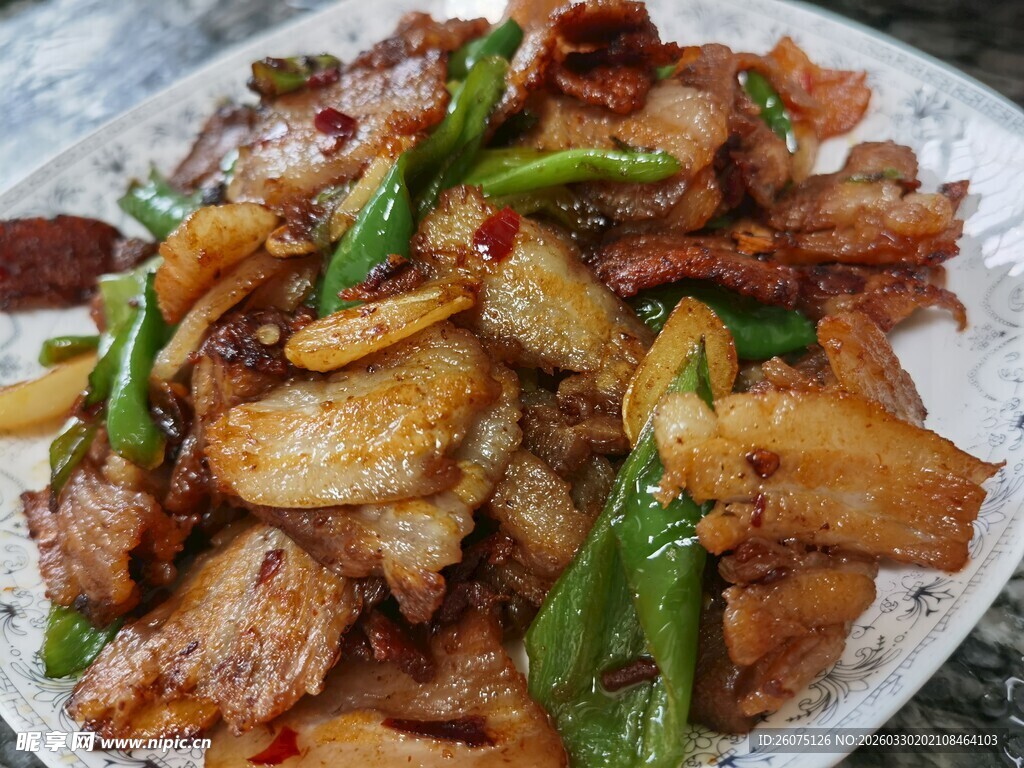 美味青椒炒五花肉
