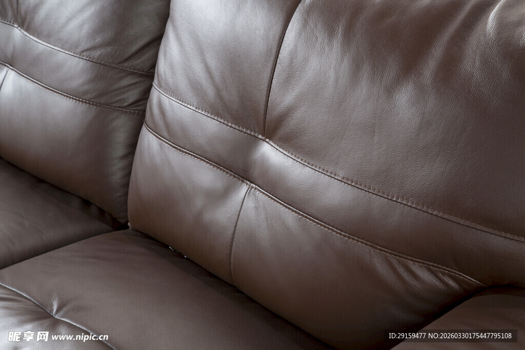 棕色真皮沙发细节特写