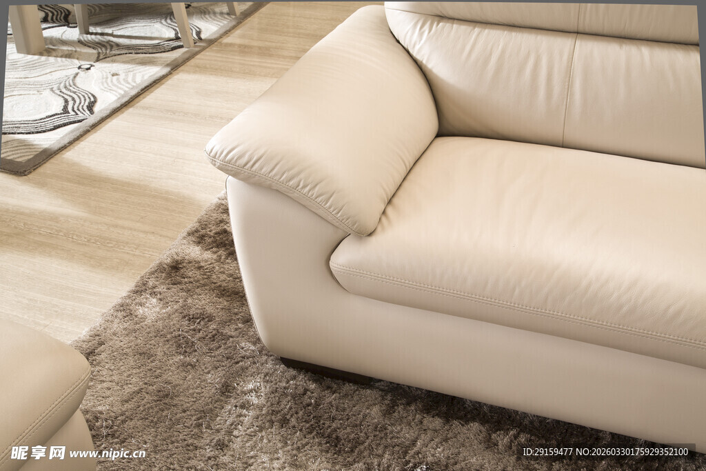 米色沙发展现家居舒适感