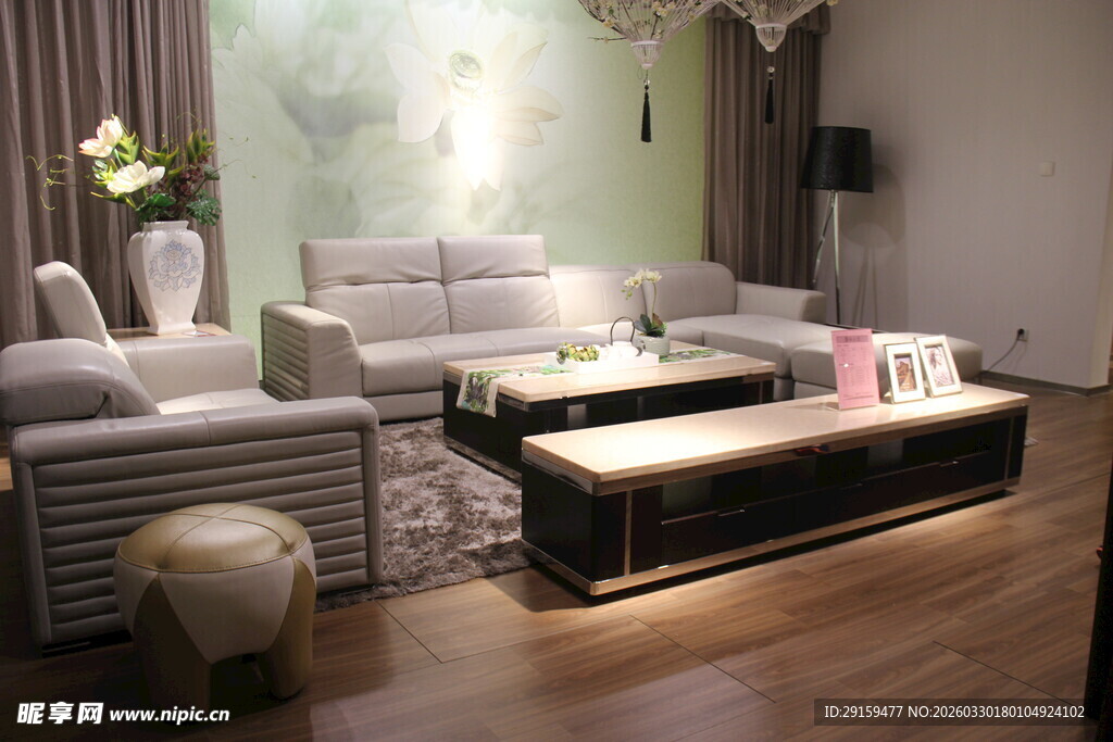 现代简约风客厅家居展示