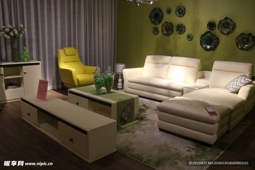 现代时尚客厅家居布置