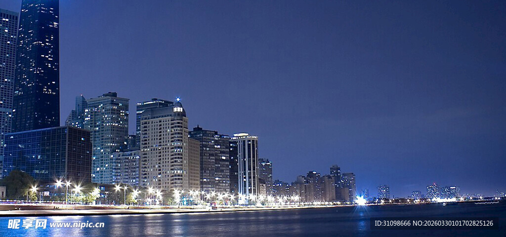 城市夜景璀璨海岸线