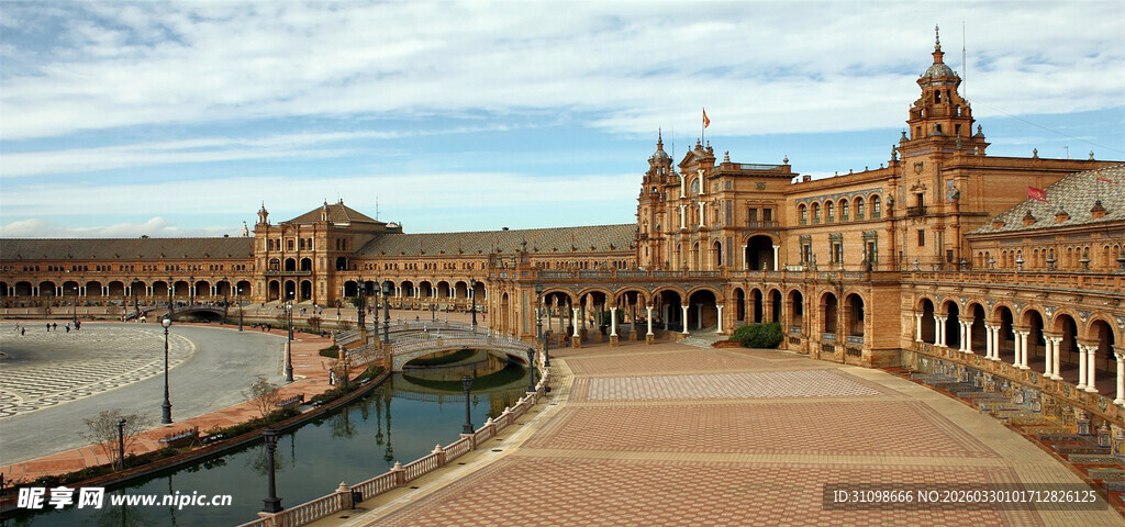 塞维利亚广场壮观建筑景观