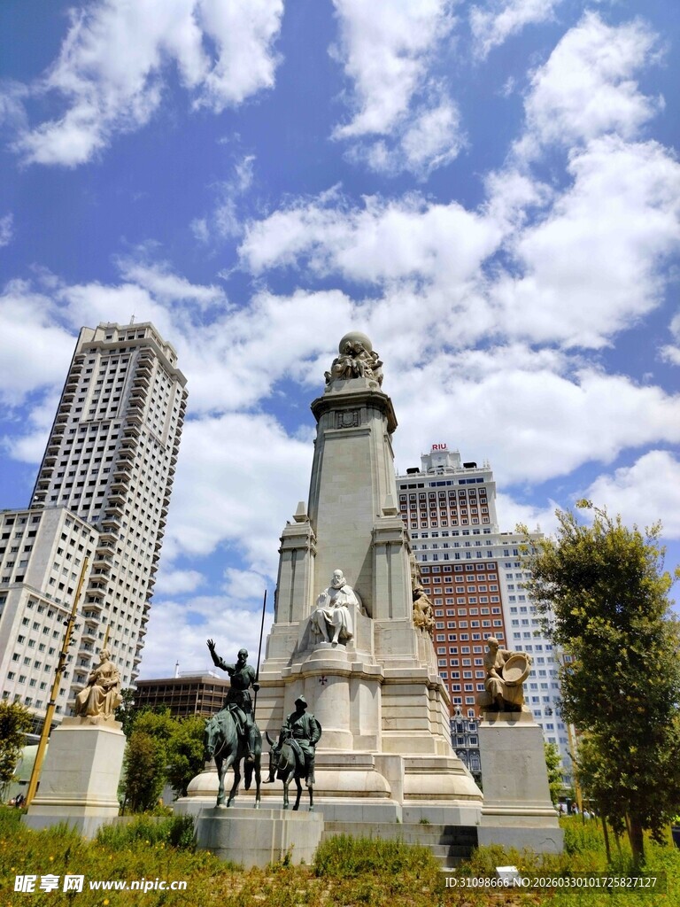 城市中的历史纪念碑景观