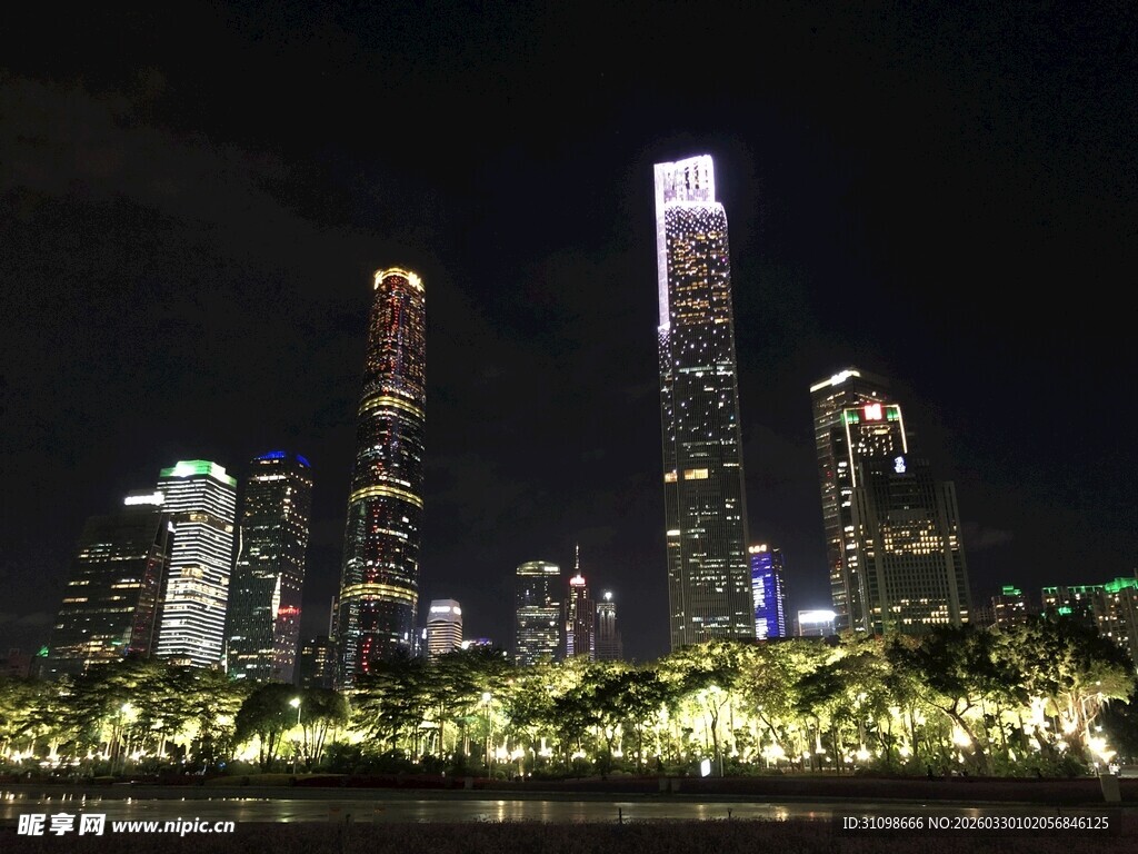 深圳璀璨夜景城市天际线
