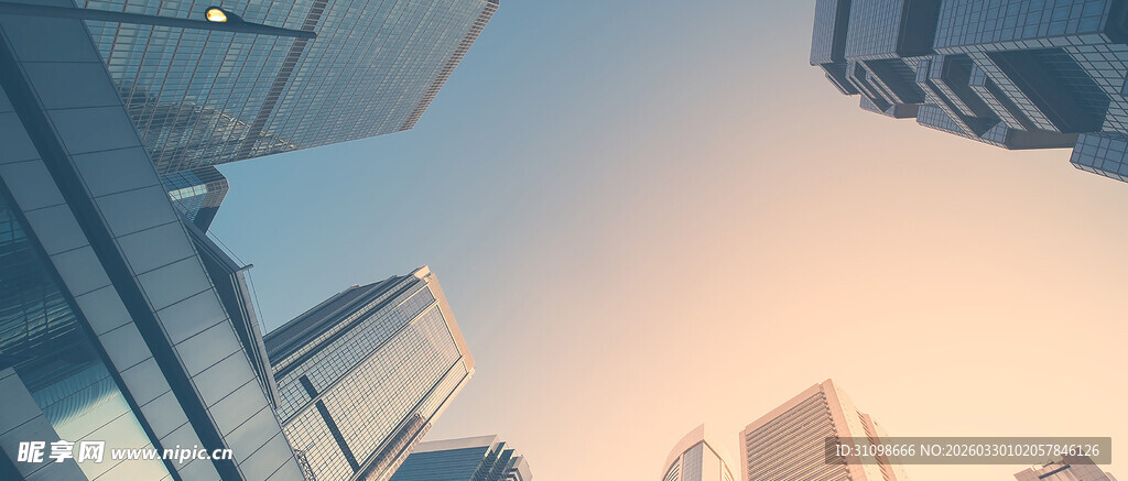 仰视城市高楼景观