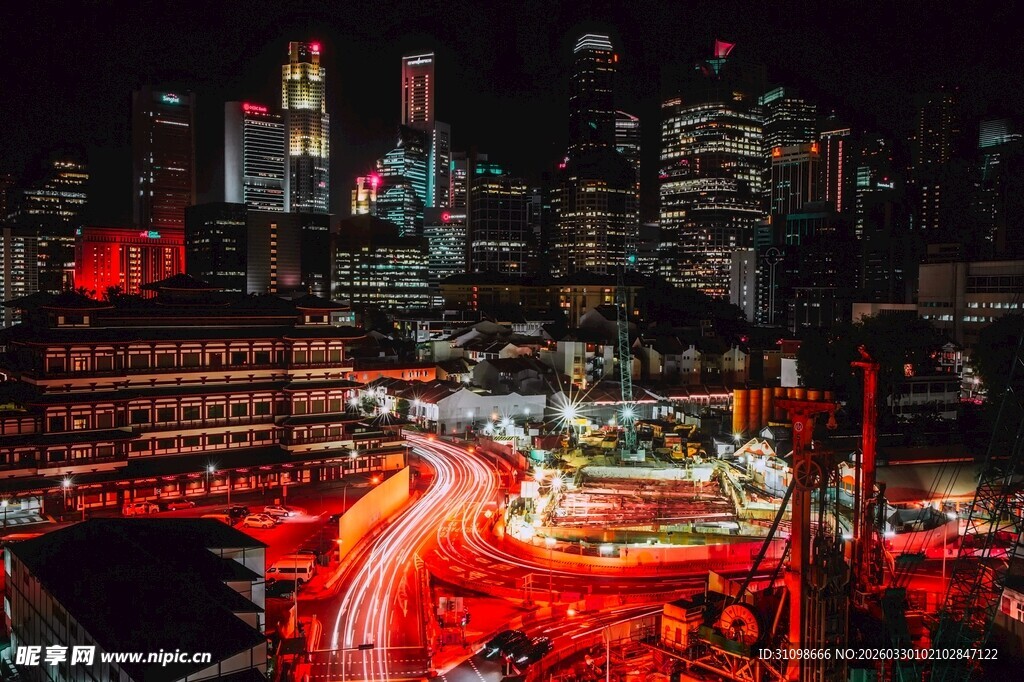 城市夜景车流璀璨瞬间