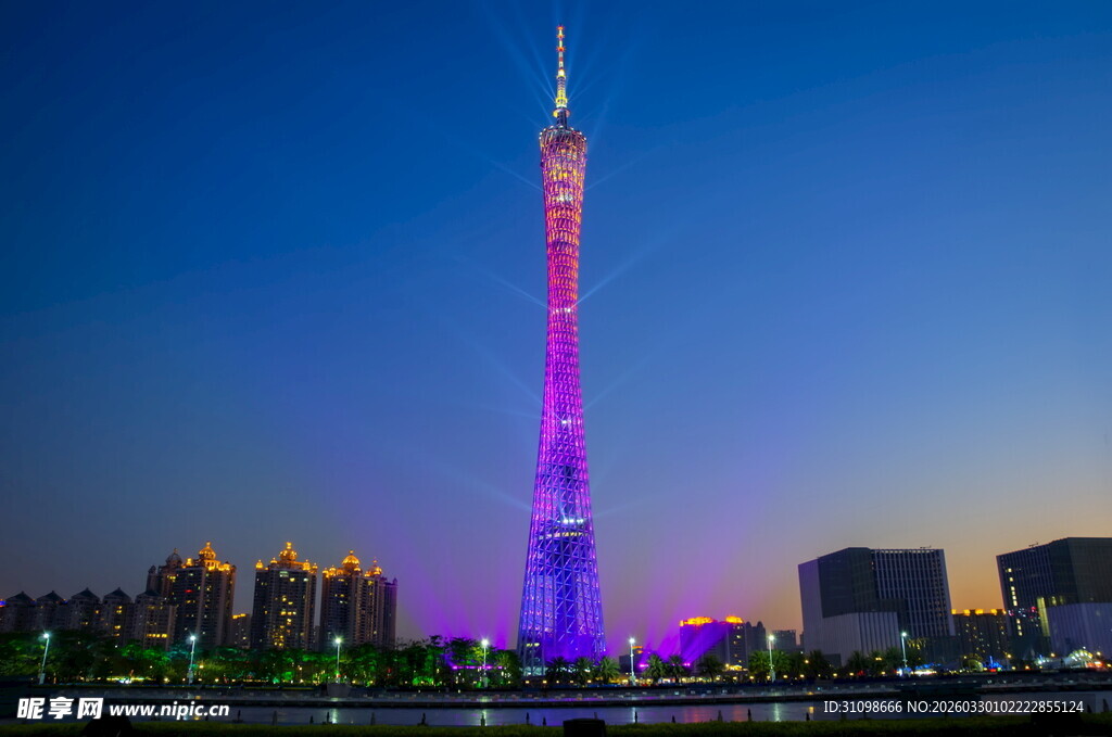 广州塔夜景璀璨迷人