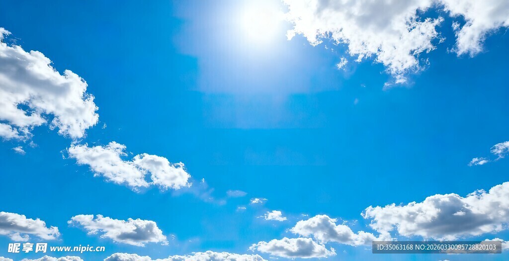 晴朗蓝天与白云