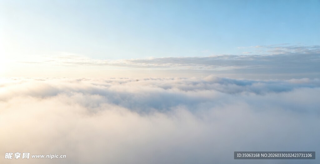 云海之上的壮丽日出景象