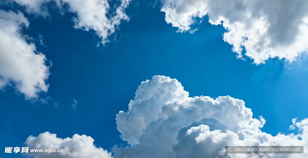 蓝天白云美景