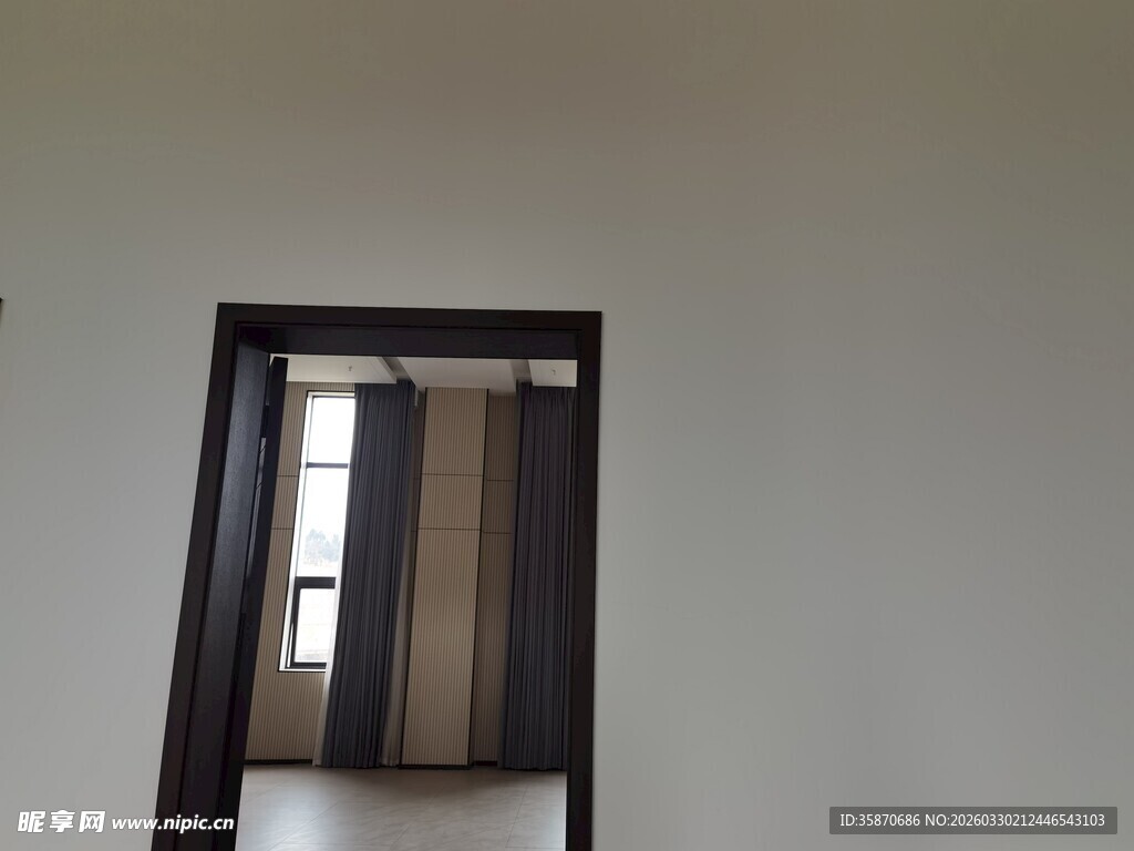 室内门框视角的空间景象