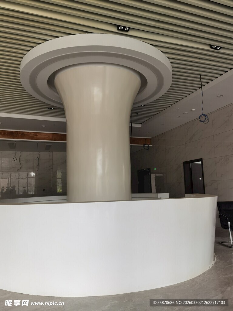 现代风格圆柱形前台设计