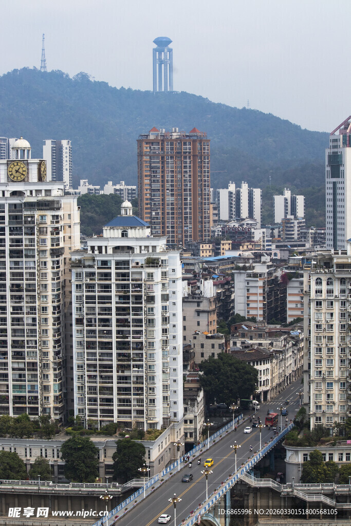 城市高楼与远景景观