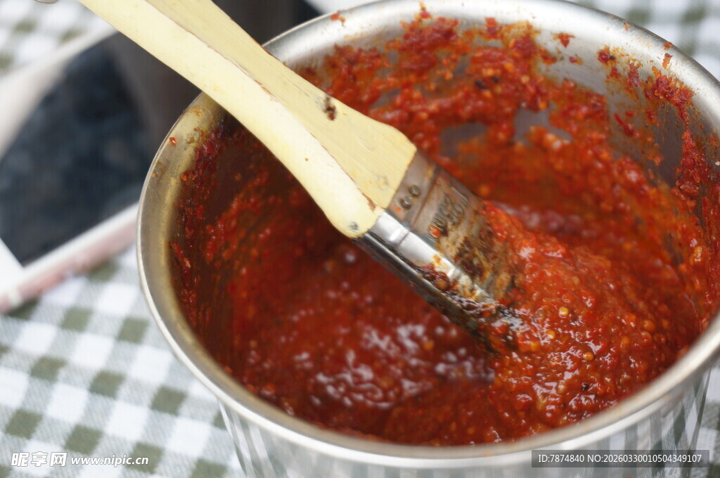 自制美味辣椒酱制作中
