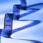 蓝色胶片卷 光影艺术感