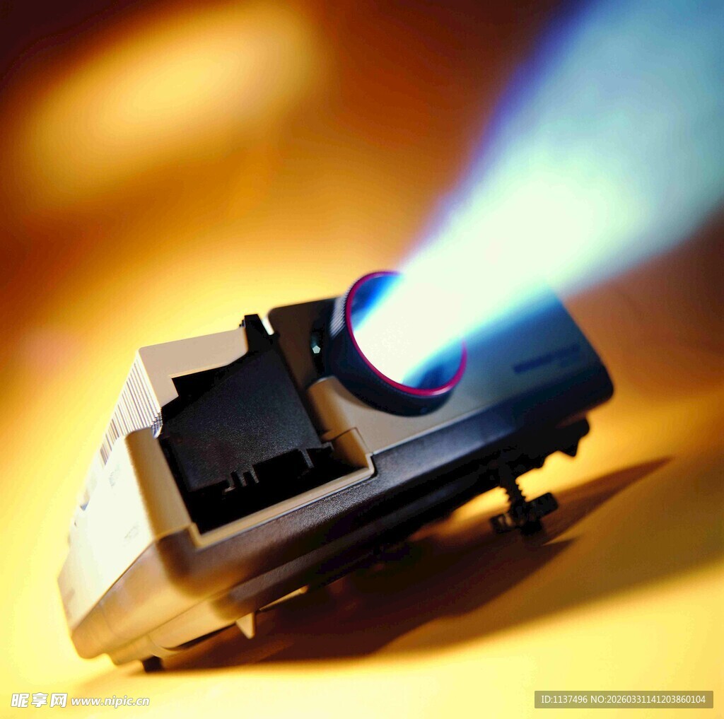 激光发射器特写