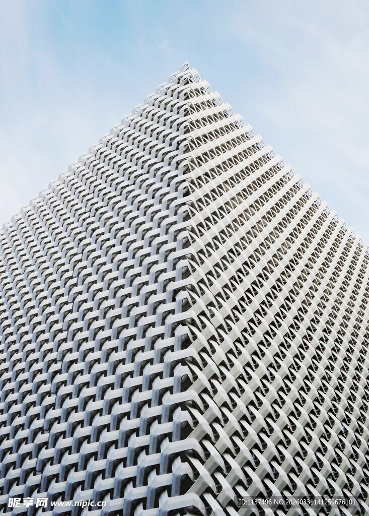 摩天大楼外观独特视角