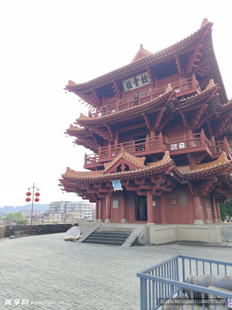 肇庆披云楼侧面