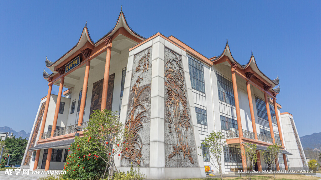 中式风格精美多层建筑