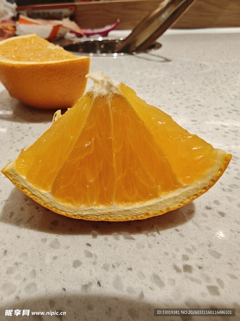 新鲜橙子切片特写