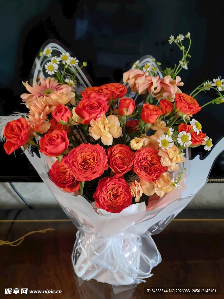 多彩鲜花花束