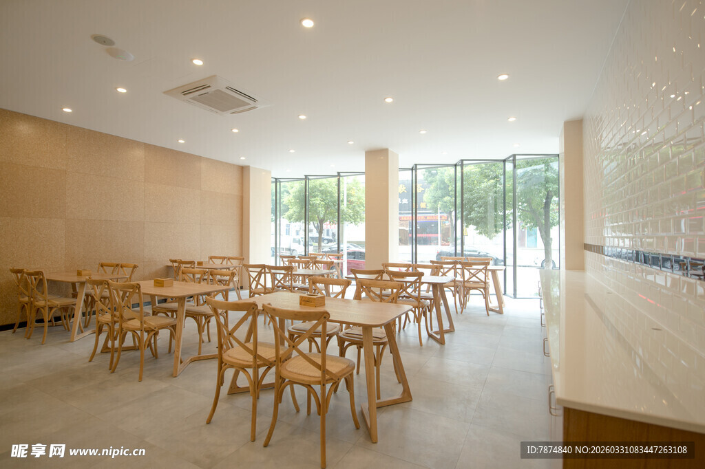 简约风格餐厅室内场景