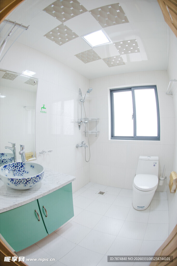 清新简约风的现代浴室