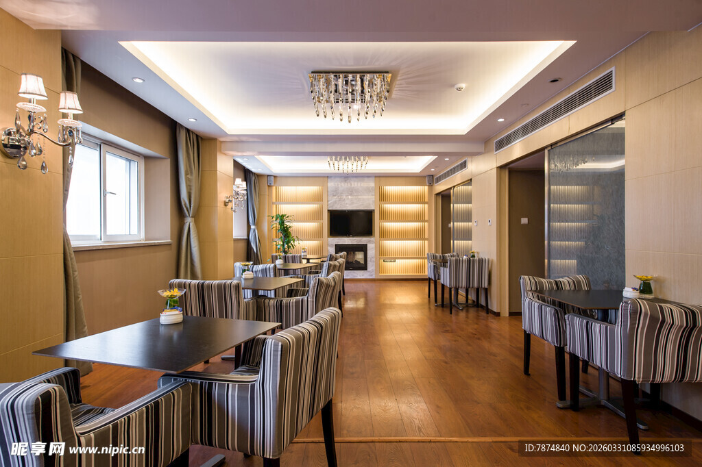现代风格宽敞会议室