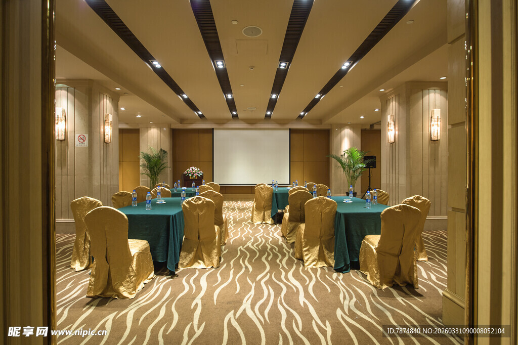 豪华会议室室内精致布置