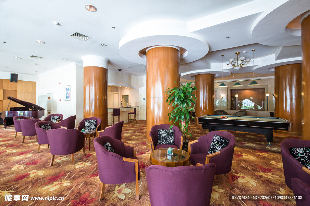 豪华酒店大堂休闲区场景