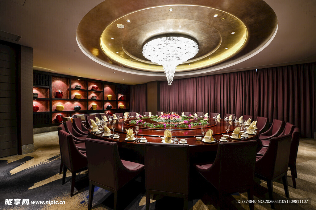 豪华中式圆桌宴会包间