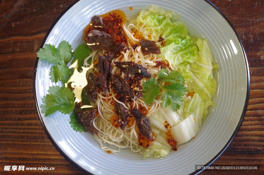 美味凉拌面 爽口又开胃