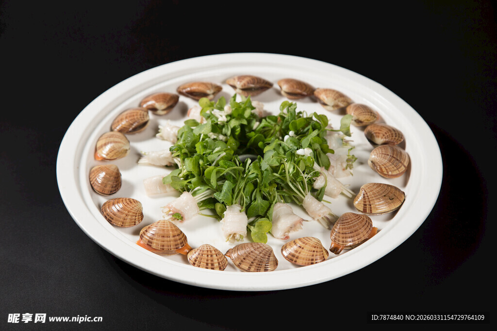 扇贝配青菜摆盘精致