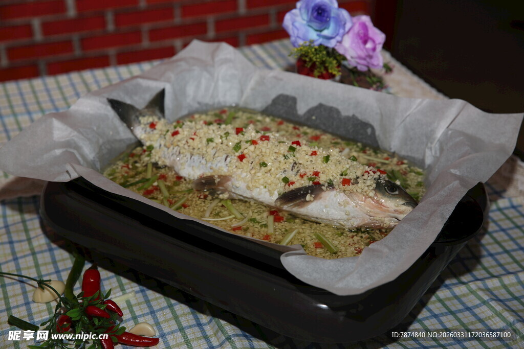 锡纸烤制的美味鲜鱼